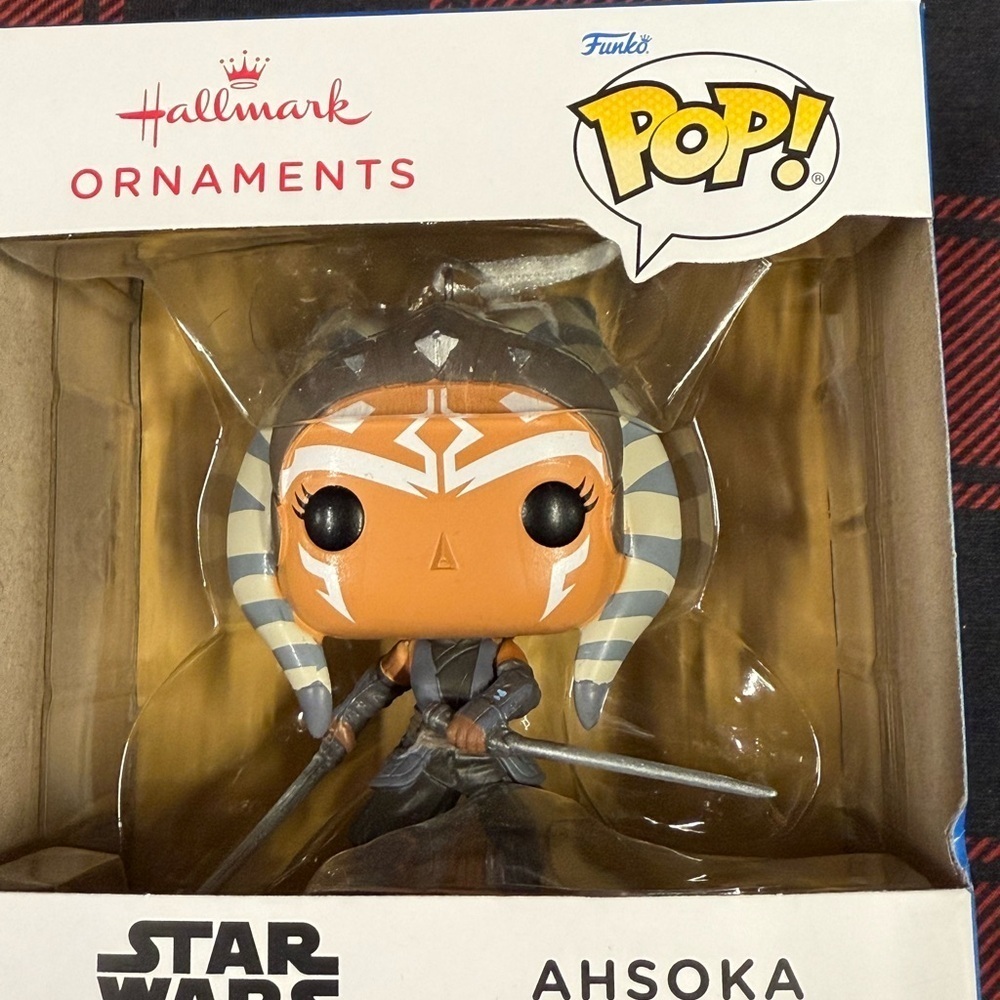 Funko Pop Star Wars Ahsoka Tano Mandalorian Series
Hallmark Christmas Ornament - Picture 6 of 7